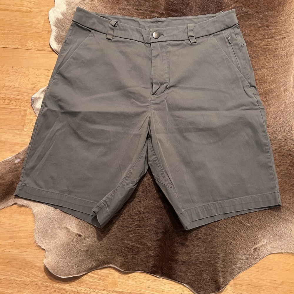 Lululemon ABC Commission Shorts 7"